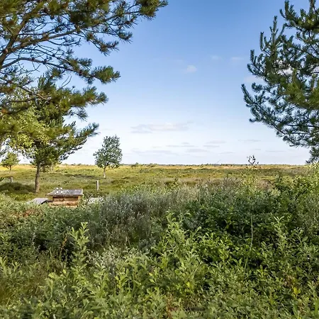 Artan - 2-6km From The Sea By Interhome