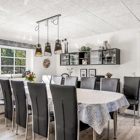 Artan - 2-6km From The Sea By Interhome *